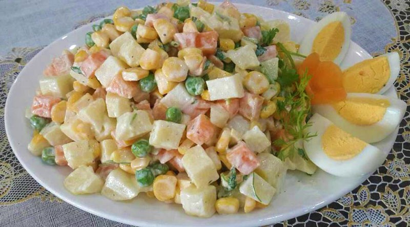 Salad Olivier: Món ngon Nga nổi tiếng.