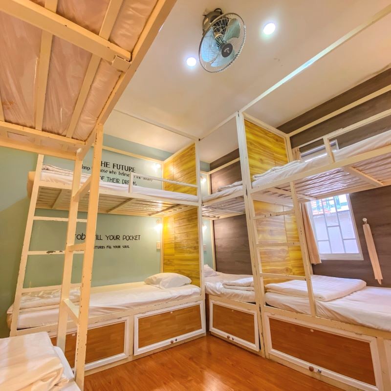 Dorm LengKeng: 4 giường tầng, giá cực rẻ!