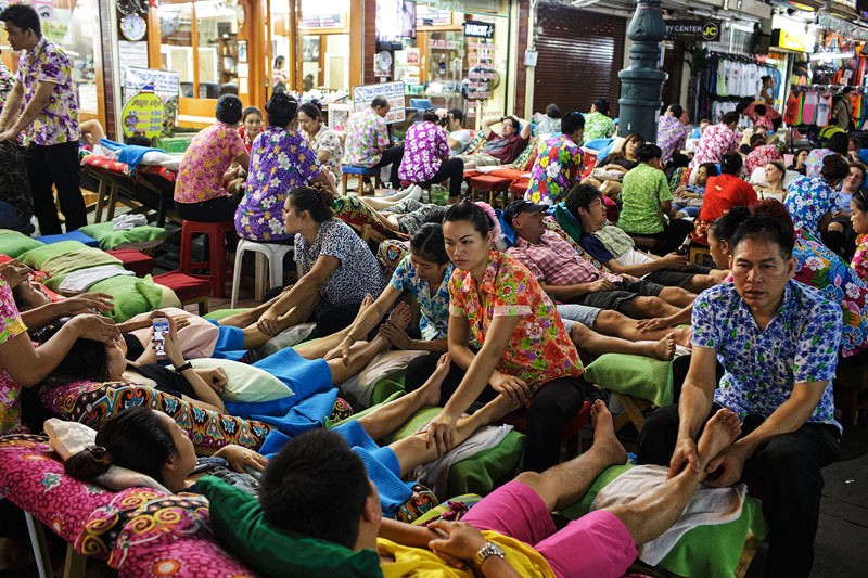 Massage Thái địa phương thu hút nhiều du khách. (Ảnh: Maciej Dakowicz/Flickr)