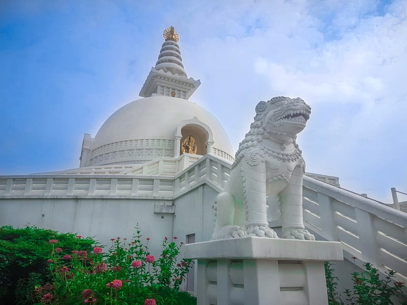 Hoàng hôn tuyệt đẹp tại Bảo tháp Shanti Lumbini, Chùa Hòa Bình.