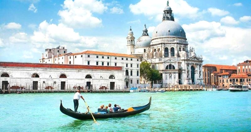 Nhà thờ Santa Maria della Salute được xây dựng để thể hiện lòng biết ơn của người dân với Thiên Chúa.