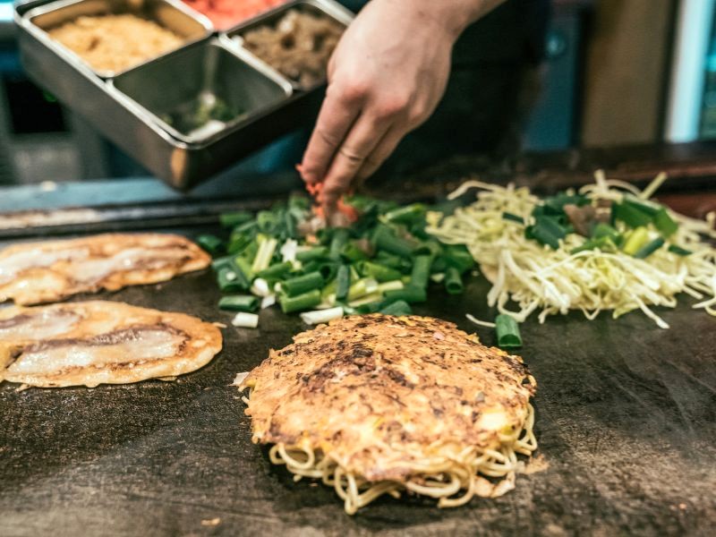 Bánh Okonomiyaki thơm ngon (Ảnh: PR Image Factory)