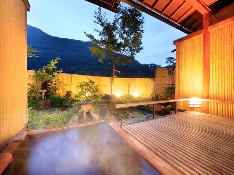 Lữ quán Onsen: Nghỉ dưỡng suối khoáng nóng (Ảnh: Tripadvisor)