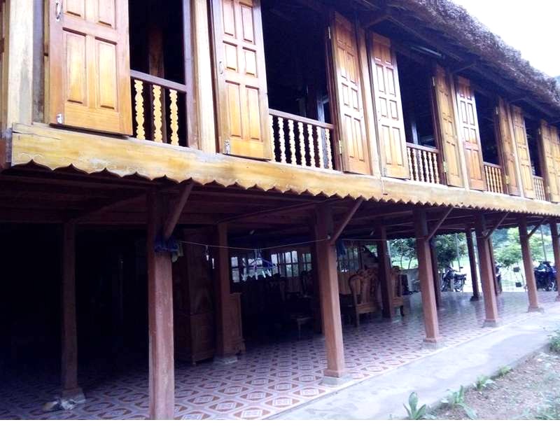 Homestay Bản Châng - Nhà sàn truyền thống