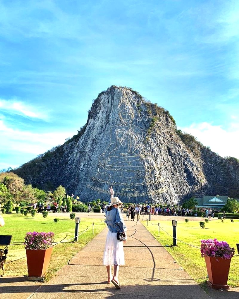 Tượng Phật Khao Chee Chan, biểu tượng lòng hiếu thảo của Thái tử Rama IX.