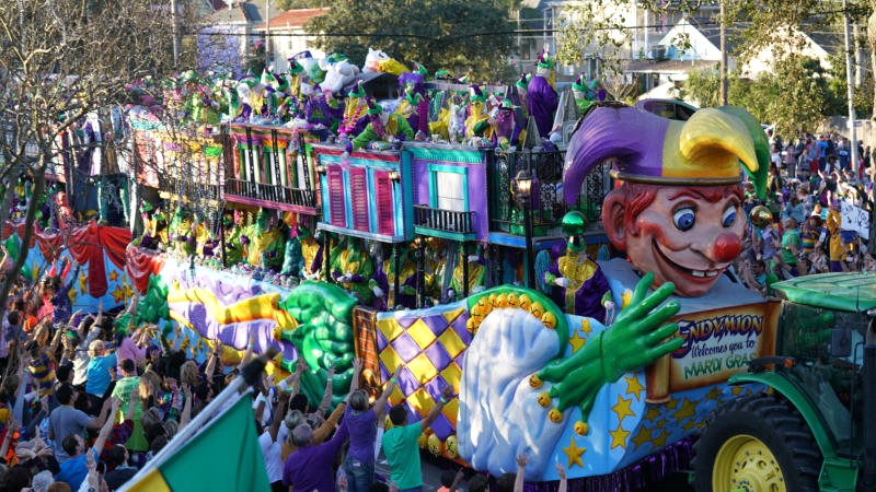 Lễ hội Mardi Gras diễn ra vào tháng Hai hoặc tháng Ba âm lịch.