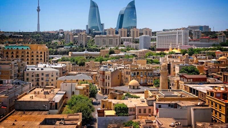 Azerbaijan là quốc gia thuộc khu vực Đông Âu - Tây Á.