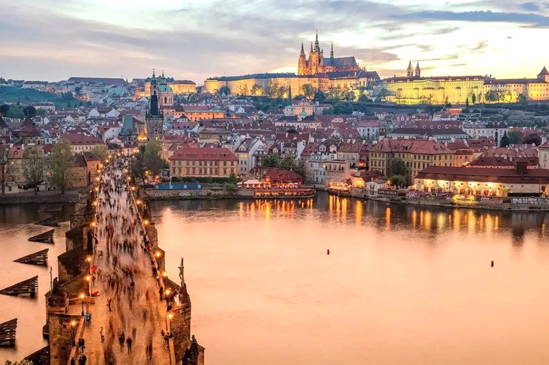 Khám phá Praha đẹp nhất vào thu (9-11).