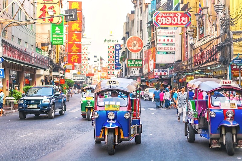 Tuk tuk:  Phương tiện địa phương, cho trải nghiệm độc đáo!