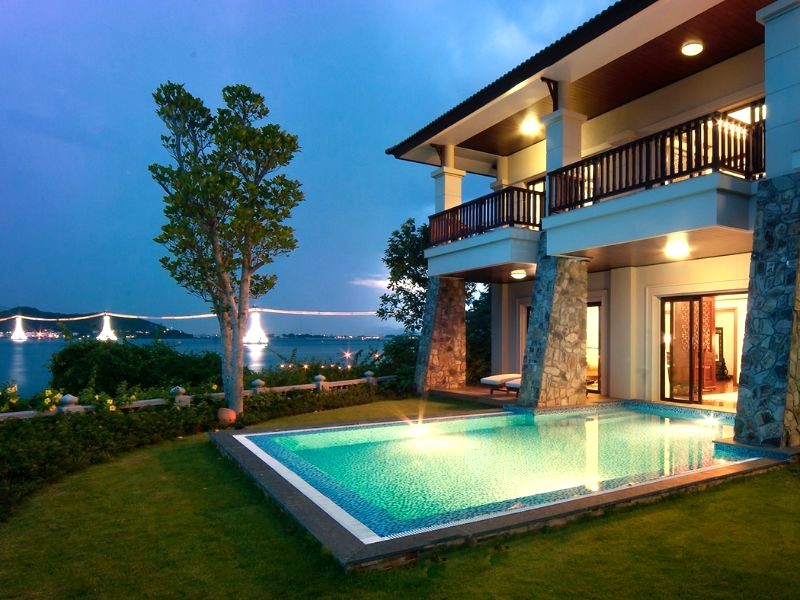 Biệt thự Vinpearl Luxury Nha Trang: Vị trí thuận tiện, view đẹp, gần các điểm du lịch.