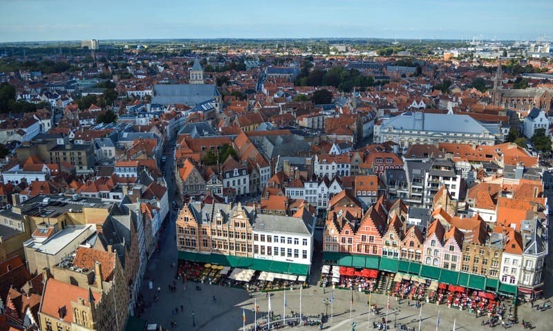 Bruges: Kiến trúc cổ kính, đẹp mê hồn.