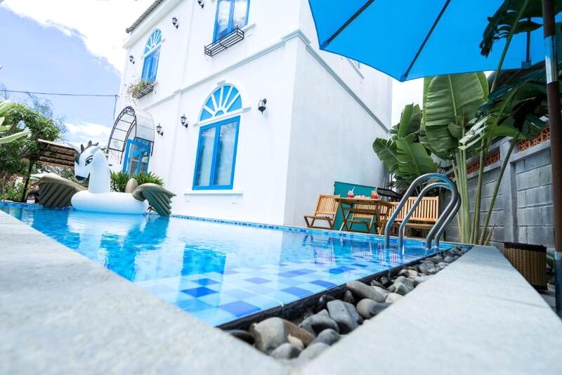 Santori Hoi An Homestay: Nét Santorini giữa phố cổ.