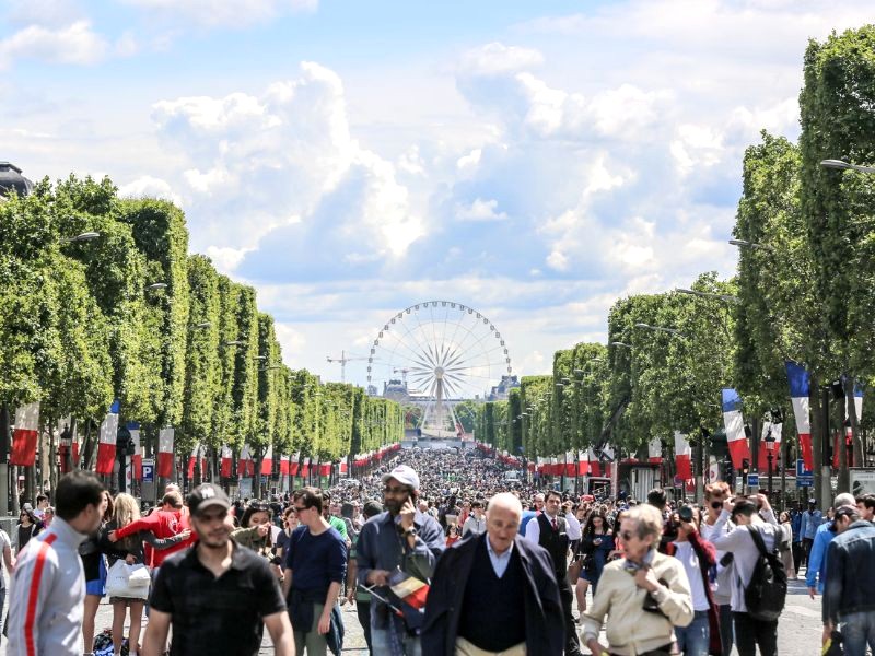 Nơi đây là địa điểm tổ chức nhiều sự kiện quan trọng của Paris. (Ảnh: Yiwen)