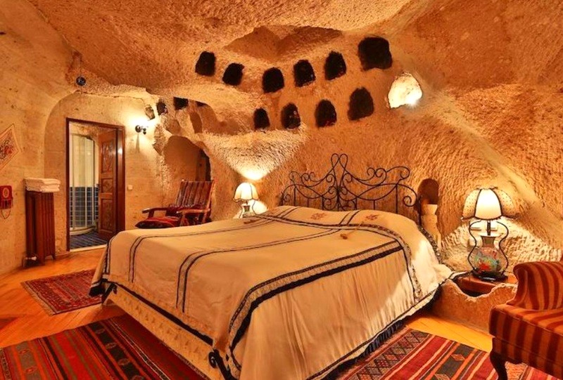 Ngủ trong hang động: Trải nghiệm độc đáo ở Cappadocia.