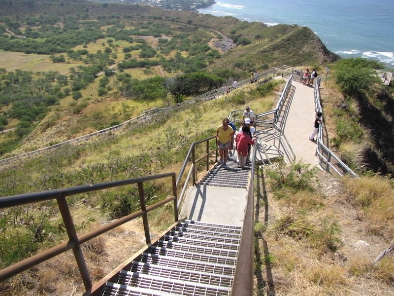 Cầu thang lên Diamond Head