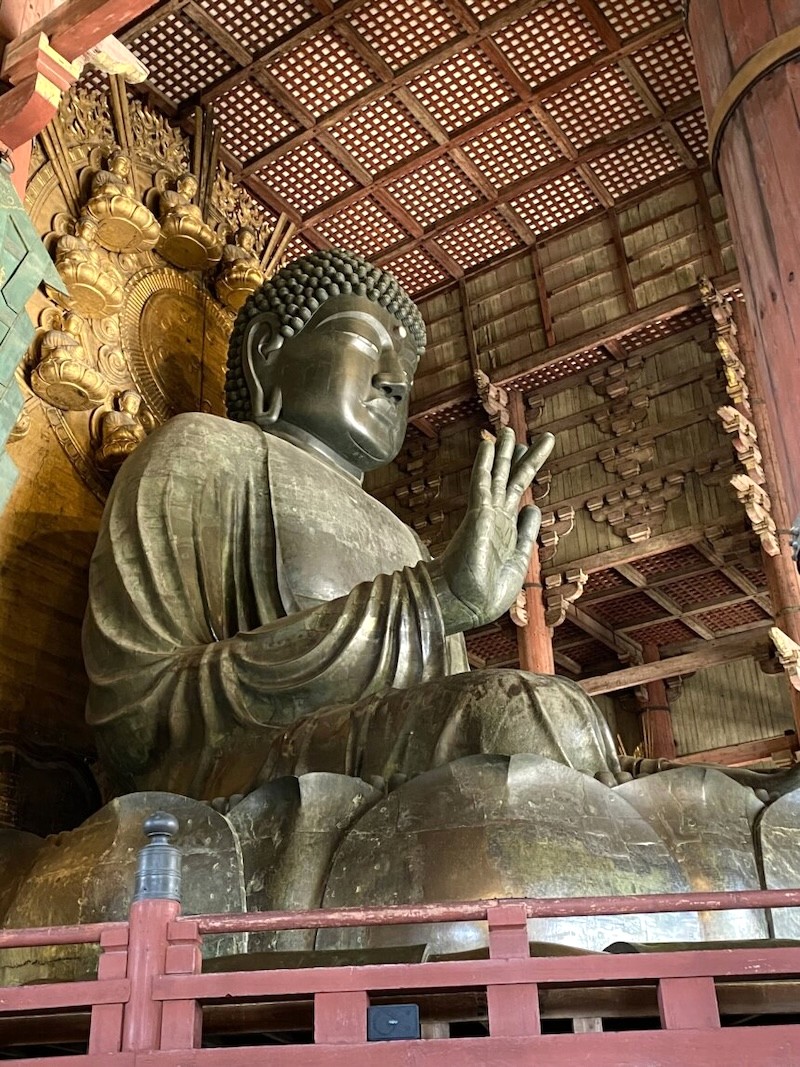 Chùa trưng bày Nara Daibutsu - Đại Phật Nara, tượng đồng nguy nga, tráng lệ.