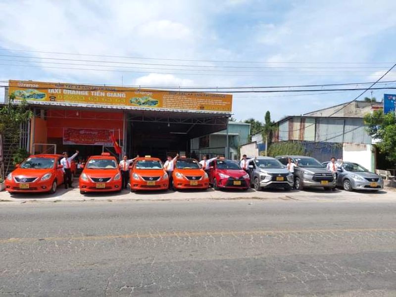 Taxi Orange: Năng động, trẻ trung với sắc cam rực rỡ. (Ảnh: Taxi BMT)