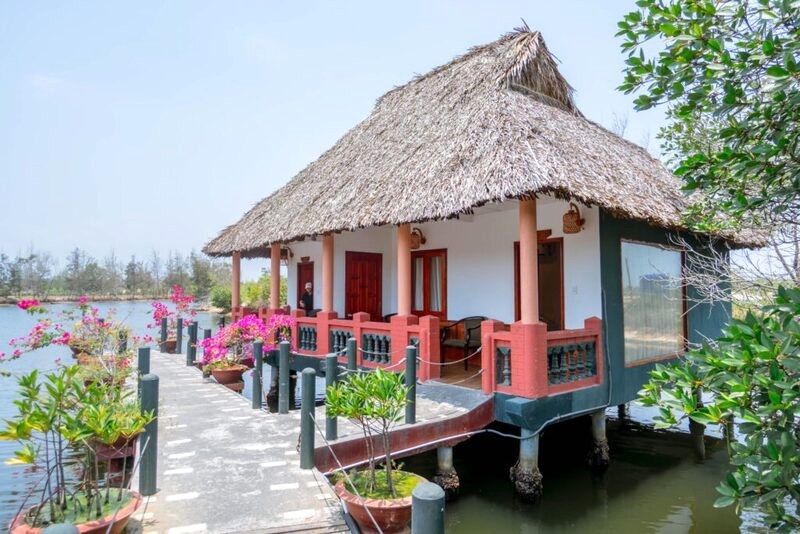 Lake House: Hòa mình vào thiên nhiên hoang sơ, đầy thú vị.