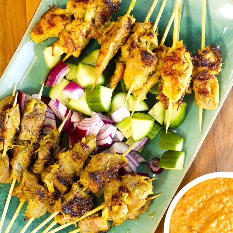 Satay dùng nhiều loại thịt.