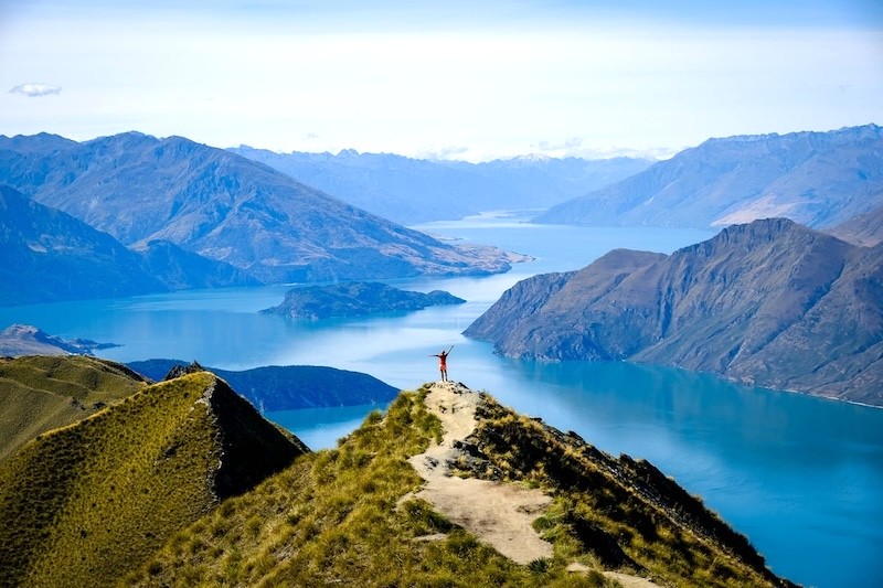 Đỉnh Roys Peak ở Wanaka, nơi bạn có tầm nhìn ngoạn mục ra hồ Wanaka xinh đẹp.