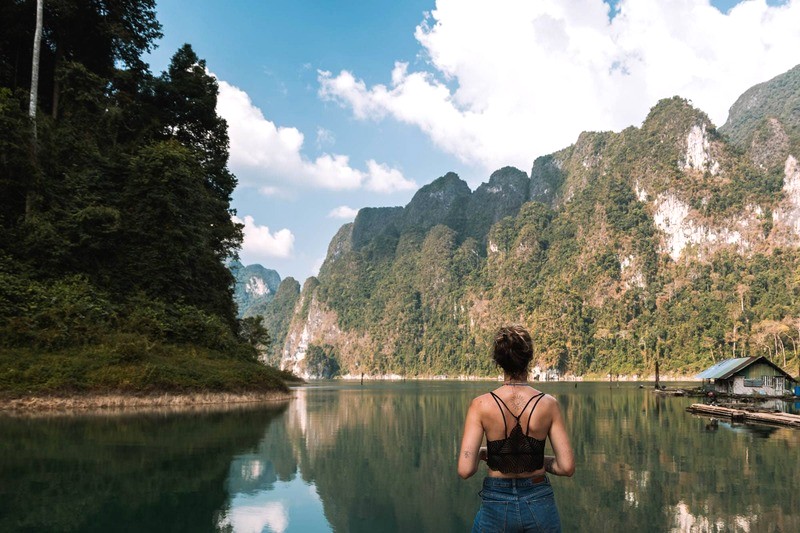 Thời gian lý tưởng du lịch Khao Sok là mùa khô, từ tháng 12 đến tháng 4.