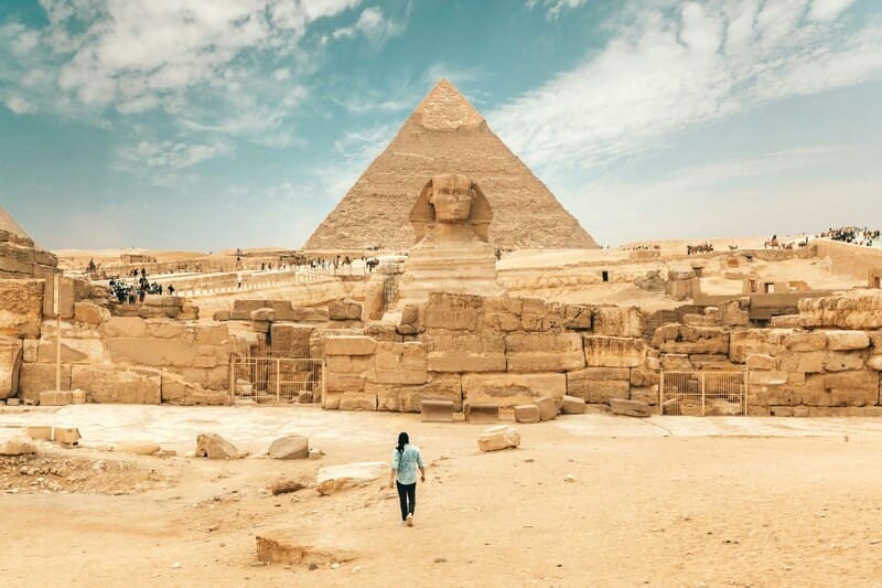 Kim tự tháp Giza, di sản thế giới nổi tiếng nhất Châu Phi.