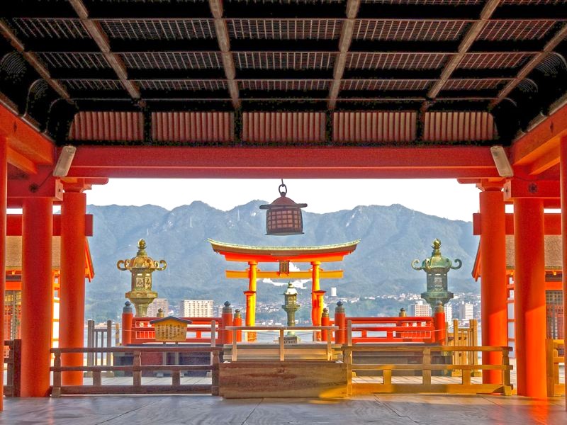 Đền Itsukushima: Kho báu văn hóa Hatsukaichi.