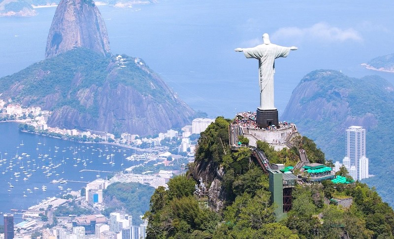 Giáo hội Brazil, điểm tựa niềm tin và minh chứng chống lại chủ nghĩa vô thần, đã tài trợ toàn bộ chi phí xây dựng tượng Chúa Cứu Thế.