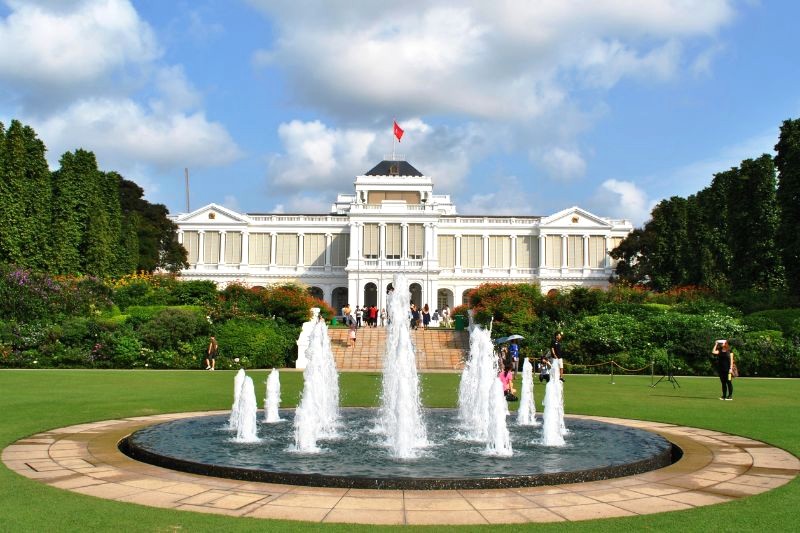 Istana: Nét đẹp giao thoa kiến trúc Anh - Ấn.