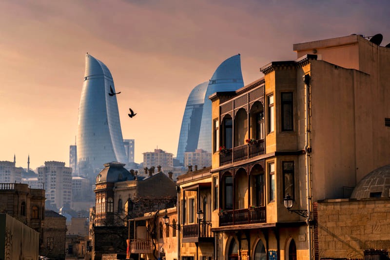 Chuẩn bị đầy đủ hồ sơ xin visa du lịch Azerbaijan.