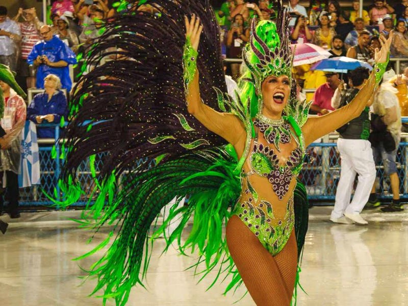 Lễ hội Rio Carnival: Nơi bạn tỏa sáng với phong cách riêng!