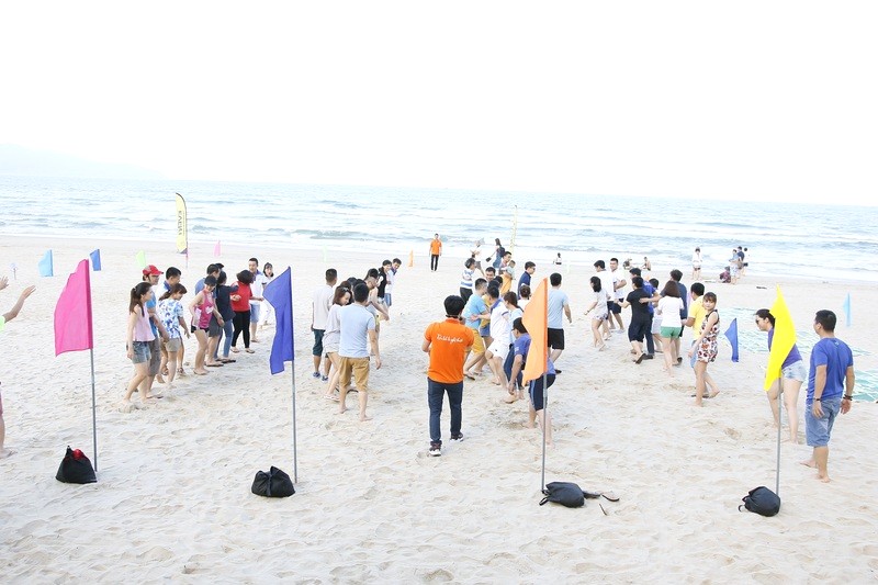 Teambuilding biển Mỹ Khê, Đà Nẵng.