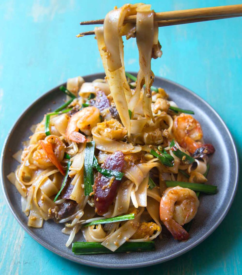 Char Kway Teow: Mì xào gốc Trung Quốc.