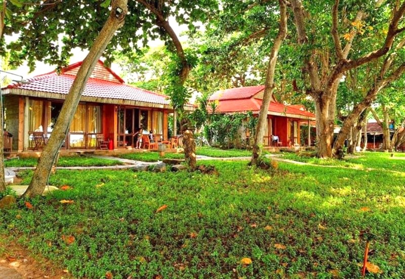 Không gian xanh mát tại Tân Sơn Nhất Côn Đảo Resort.