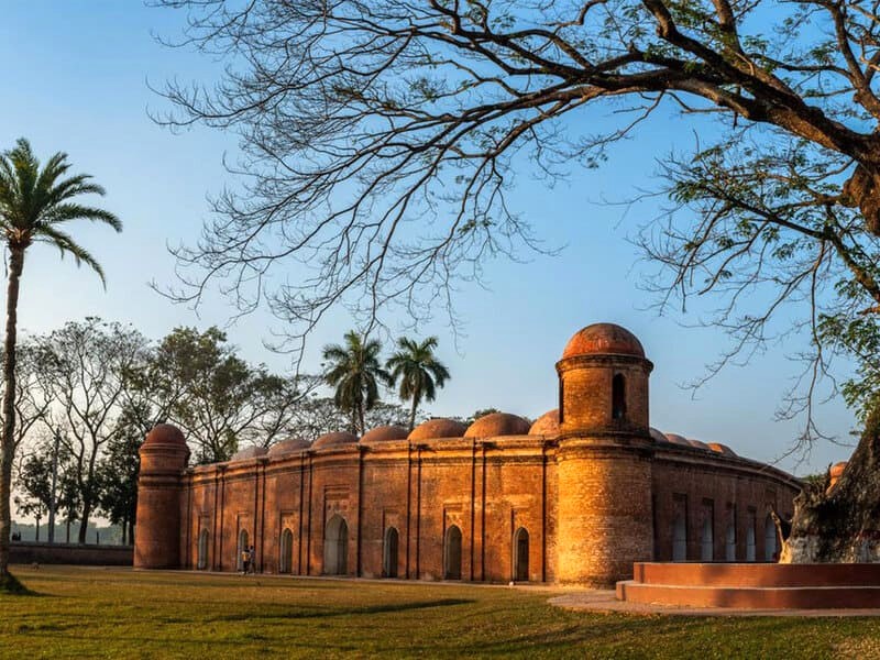 Nhà thờ Hồi giáo Shait Gumbad, xây dựng năm 1459, vẫn còn tồn tại.