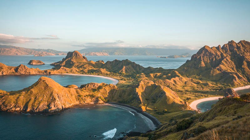 Labuan Bajo: Thị trấn cảng nhộn nhịp, vẻ đẹp hoang sơ quyến rũ. (Ảnh: Klook)