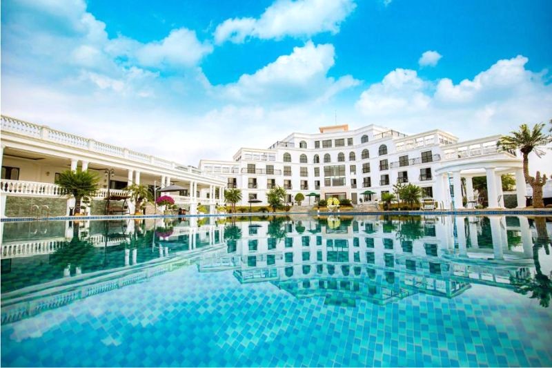 Glory Resort: Khách sạn & biệt thự đa dạng hạng phòng.