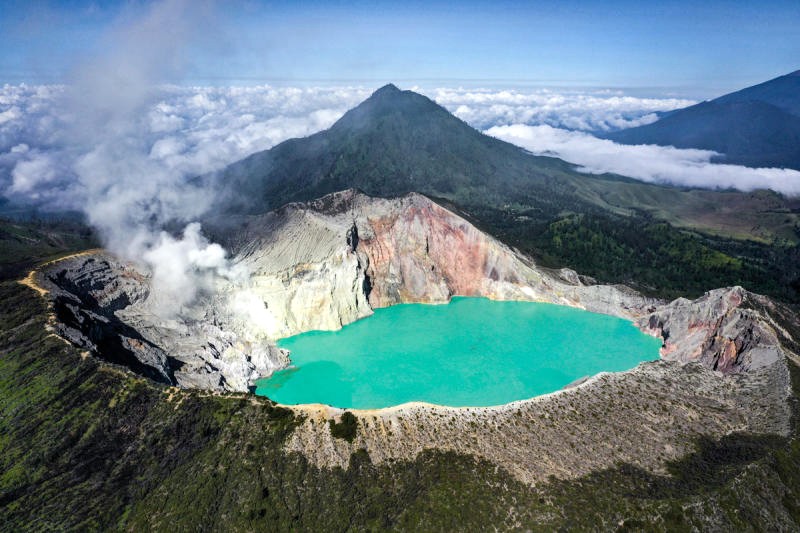 Núi lửa Kawah Ijen, nằm trên dãy núi Puger. (Ảnh: Vietravel)