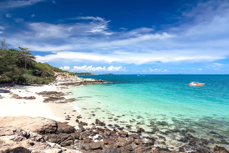 Koh Samet: Hòn đảo du lịch nổi tiếng ở Rayong. (81 ký tự)