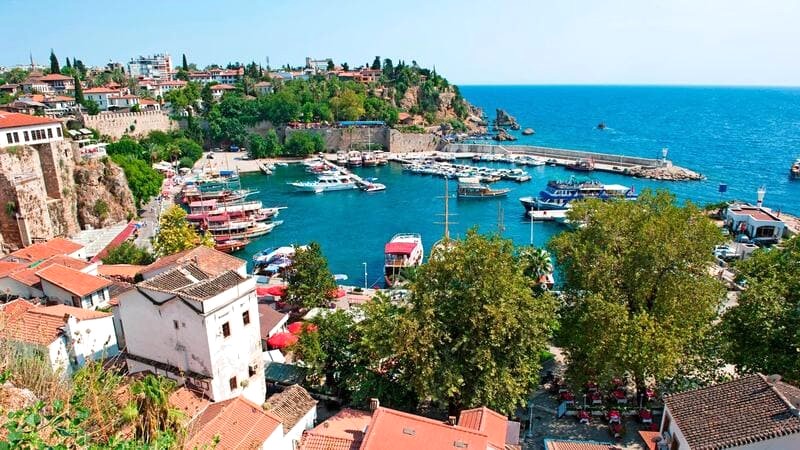 Antalya: Thành phố du lịch nổi tiếng của Thổ Nhĩ Kỳ.