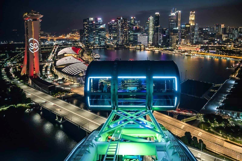 Singapore về đêm từ Singapore Flyer, đẹp mê hồn!