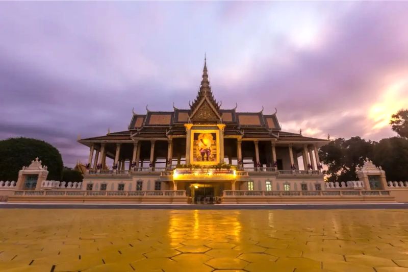 Phnom Penh, thủ đô Campuchia, được mệnh danh là Paris phương Đông.