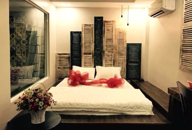 Phòng Thuận Hưng Hotel: Tối giản, vintage.