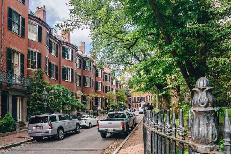 Beacon Hill: Khu phố lịch sử đẹp như tranh ở Boston.