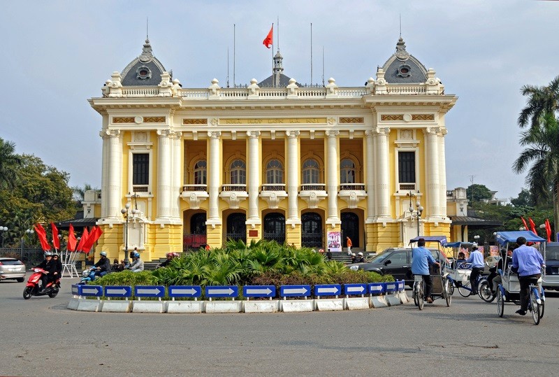 Nhà hát lớn Hà Nội, nơi biểu diễn opera, ballet và nhạc kịch. (Ảnh: DENNIS G. JARVIS)