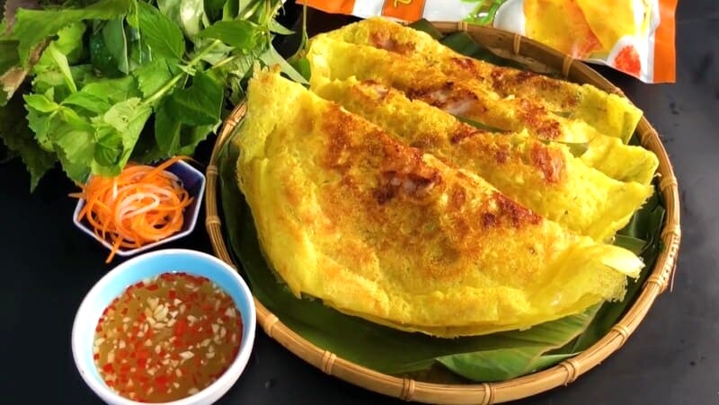 Bánh xèo Thanh Phương: Giòn tan, hấp dẫn, mang đến trải nghiệm ẩm thực khó quên.