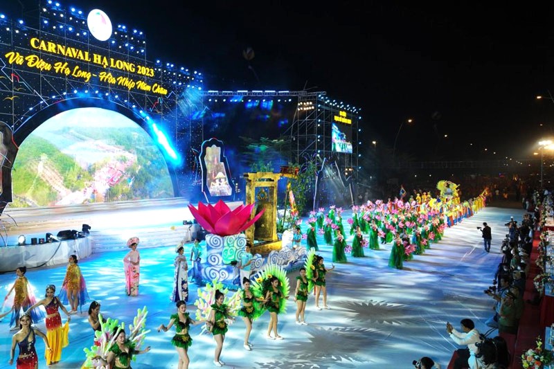 Carnaval Hạ Long: Không thể bỏ lỡ!