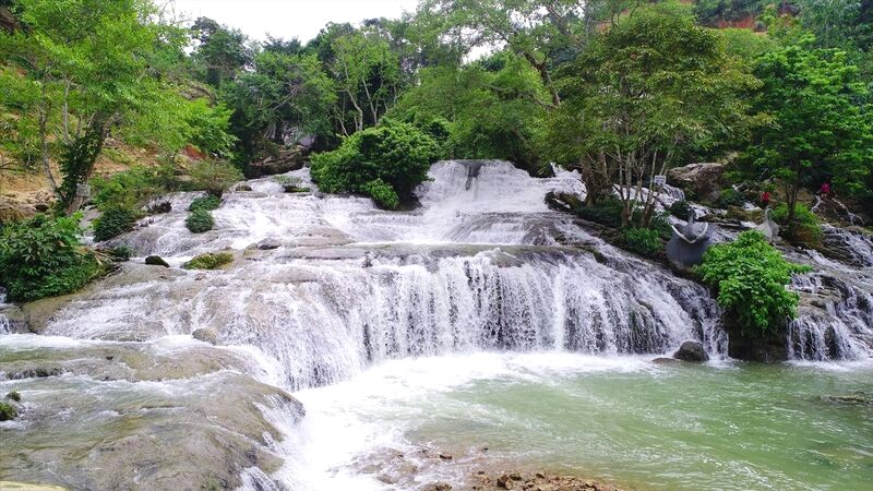 Thác Mơ: Nơi giải nhiệt lý tưởng cho chuyến du lịch Hạ Long 30/4-1/5.