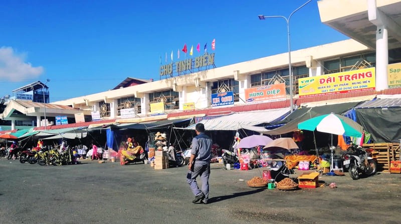 Chợ Tịnh Biên: điểm mua sắm lý tưởng cho du khách An Giang.