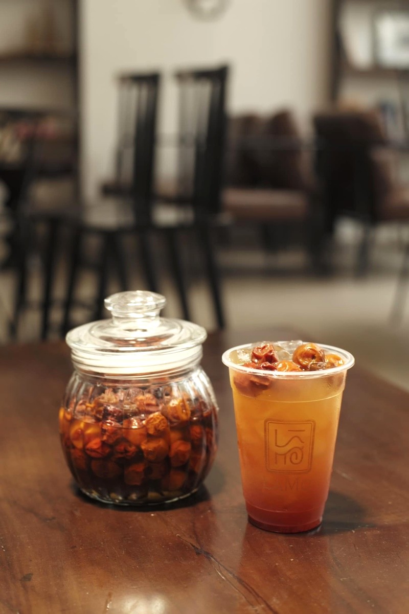 Là Mơ Coffee: Nét hiện đại hòa quyện hương vị tuổi thơ.